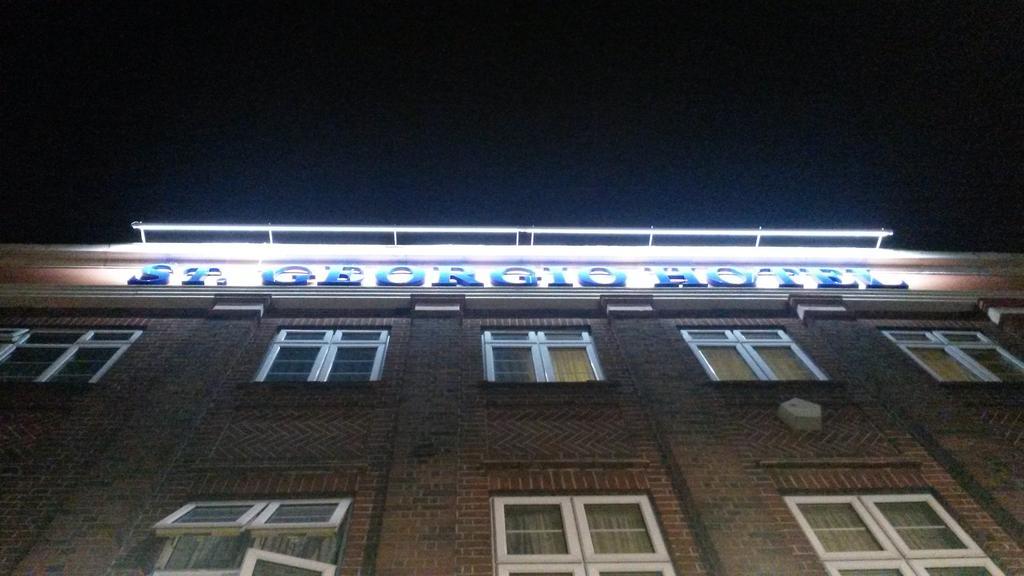 St Georgio Hostel Ilford Exterior photo